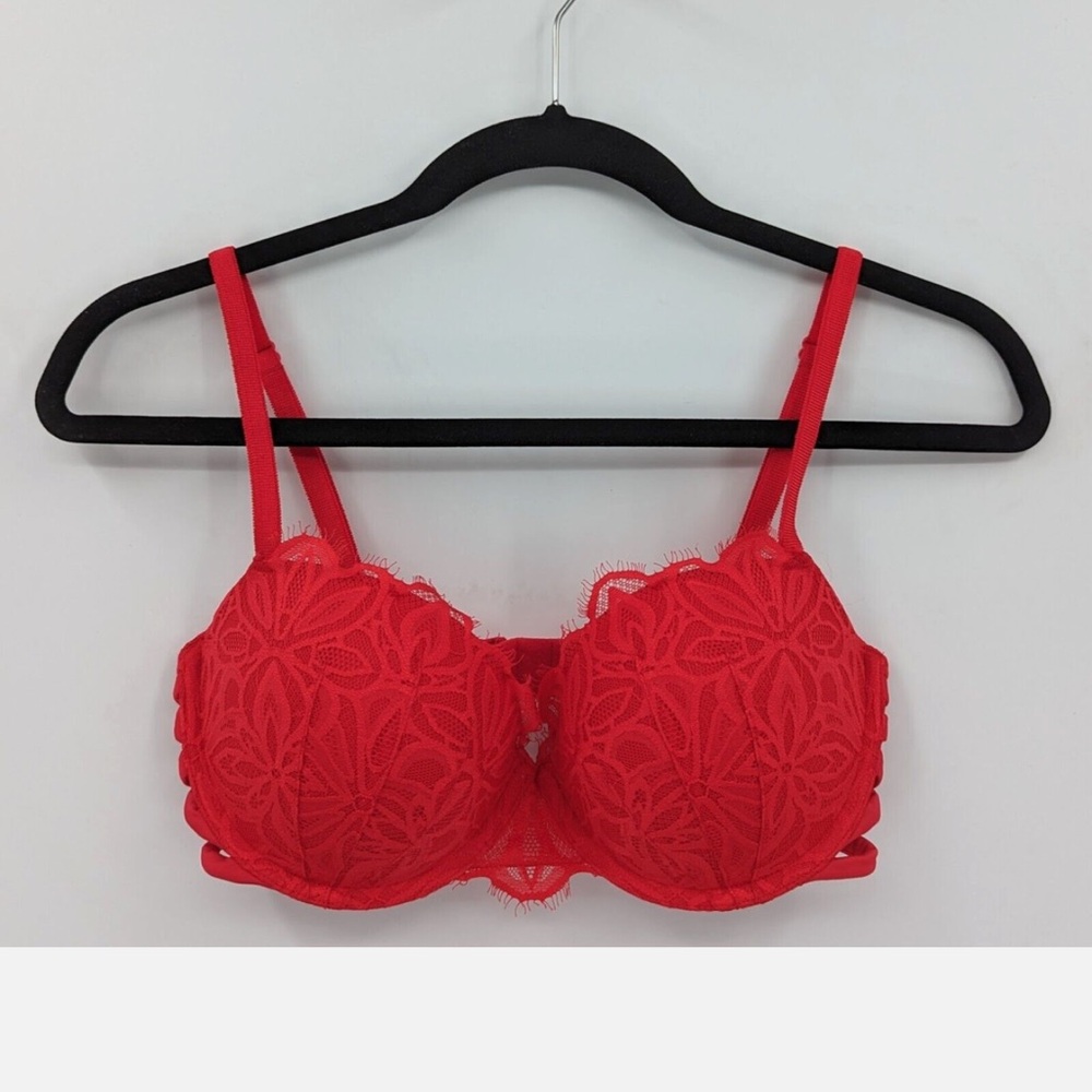 PINK Victoria's Secret Vibrant Red Lace Bra